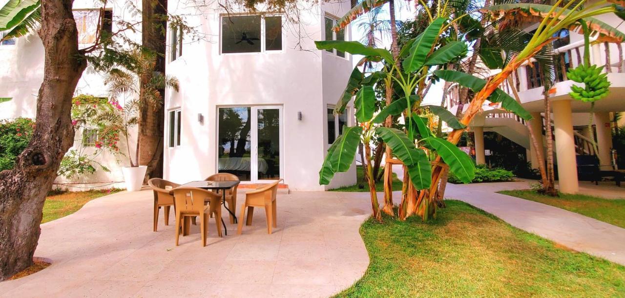 Hotel Ysuri San Pancho 圣法兰西斯克 外观 照片